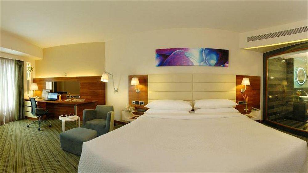 Four Points By Sheraton Visakhapatnam Exterior photo